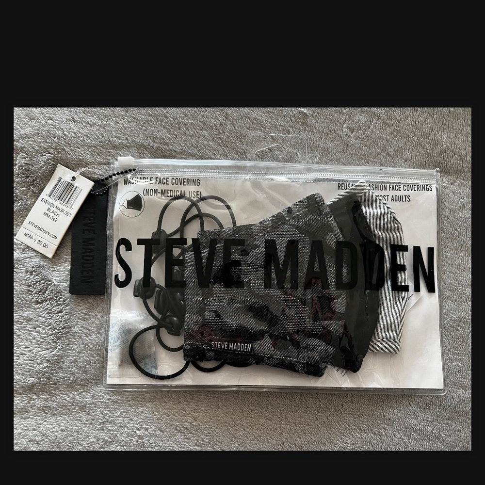 New Pack of 3 Steve Madden Face Masks!